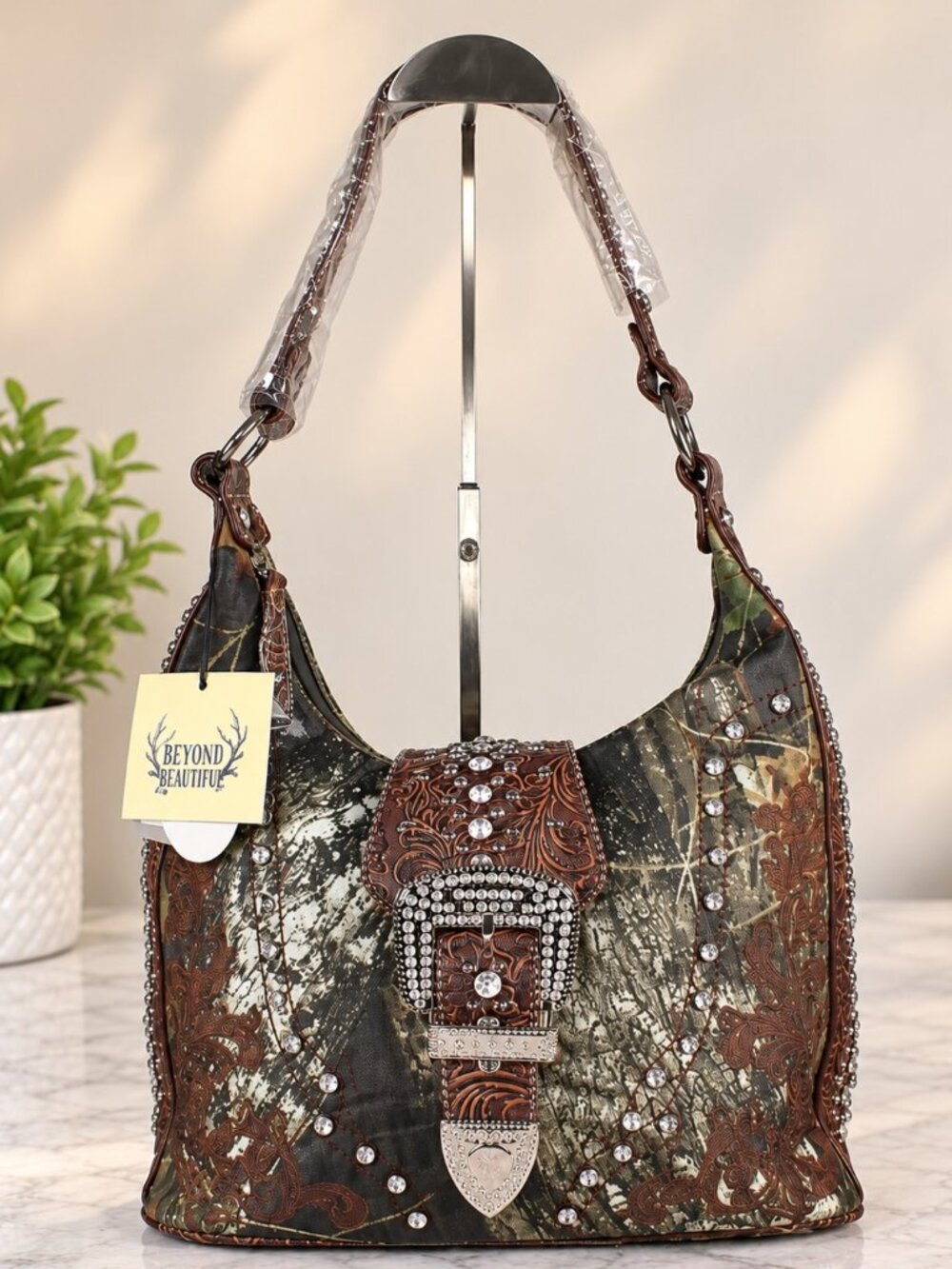 Beyond Beautiful Mossy Oak Camo Rhinestone Western Concealed Carry Hobo Bag NWT